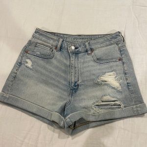 American Eagle Crossover Mom Short